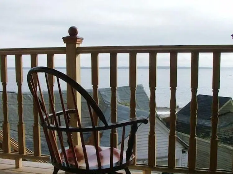 オーシャンビュースイート, Beach Cottage Inn