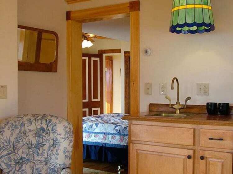 Люкс Вид на Море, Beach Cottage Inn