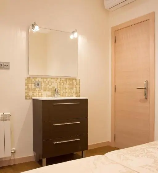 Camera Standard Bagno Condiviso, Hostal Excellence
