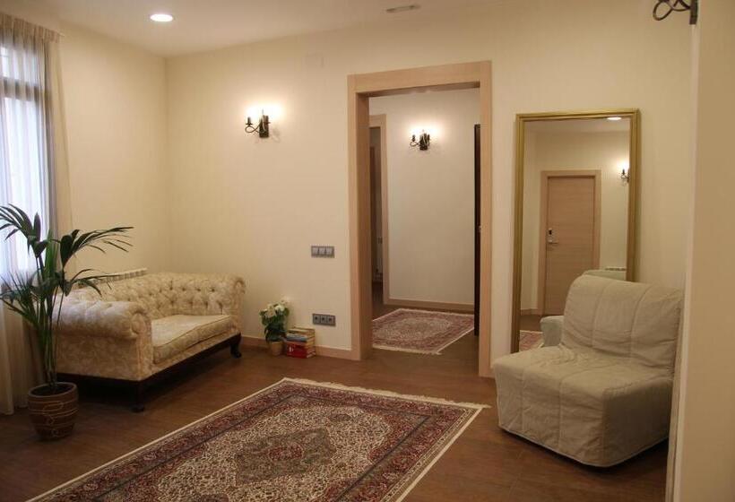 Номер Стандарт, Hostal Excellence