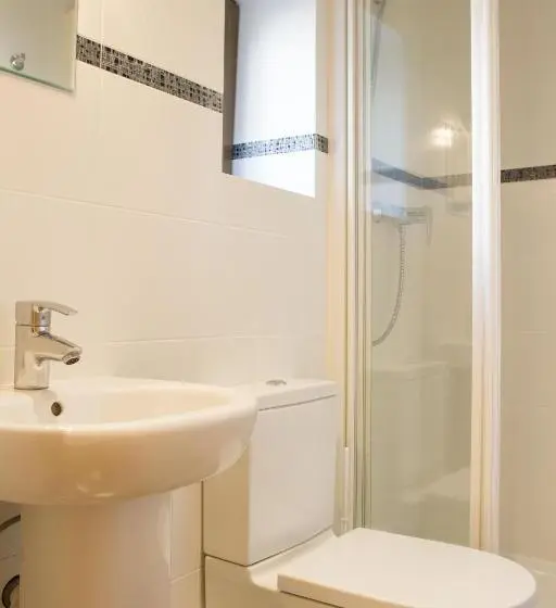 Camera Standard, Hostal Excellence