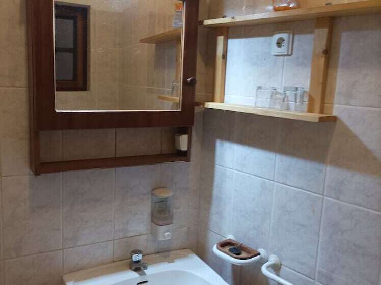 آپارتمان 2 خوابه, Edificio Magico