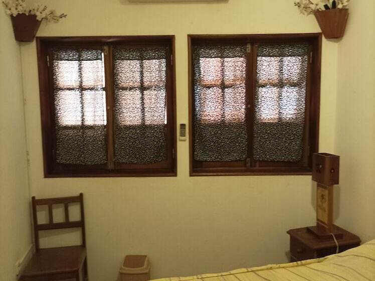 آپارتمان 2 خوابه, Edificio Magico