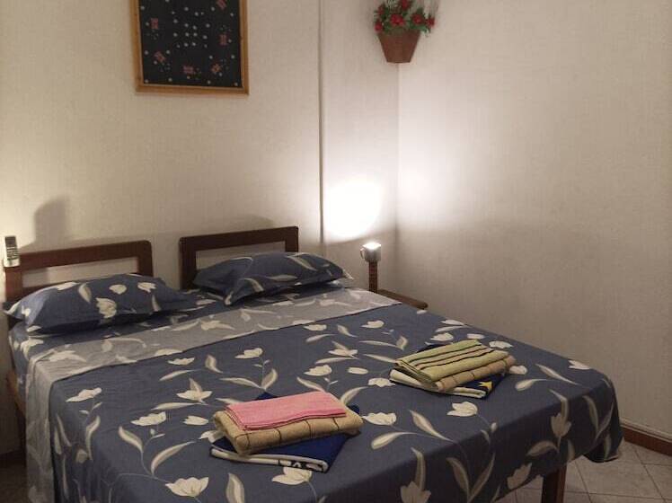 اتاق استاندارد, Edificio Magico