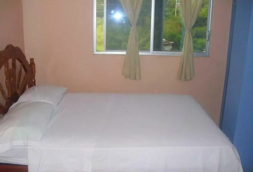 اتاق استاندارد, Hostal Alcazaba