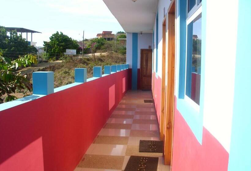 غرفة قياسية ثلاثية, Hostal Alcazaba