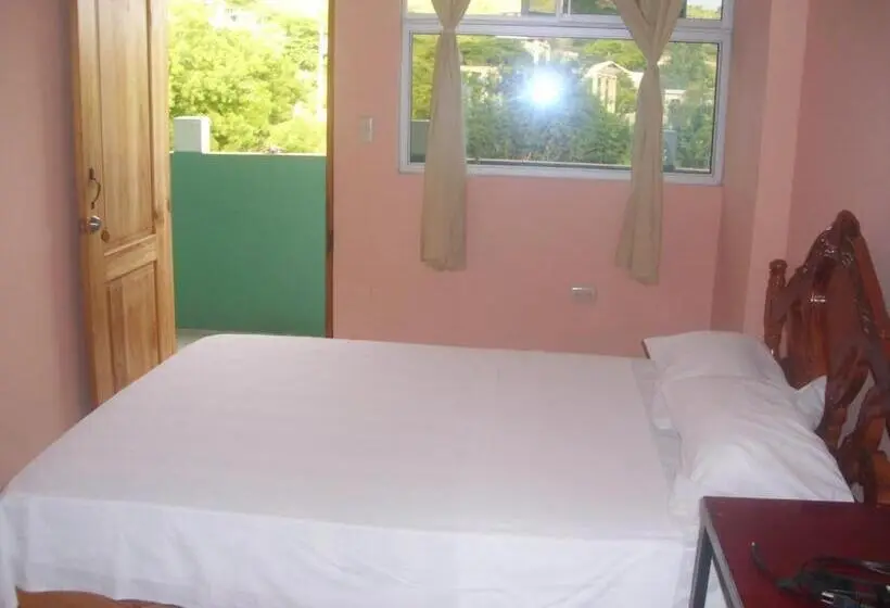 اتاق استاندارد با چشم‌انداز دریا, Hostal Alcazaba