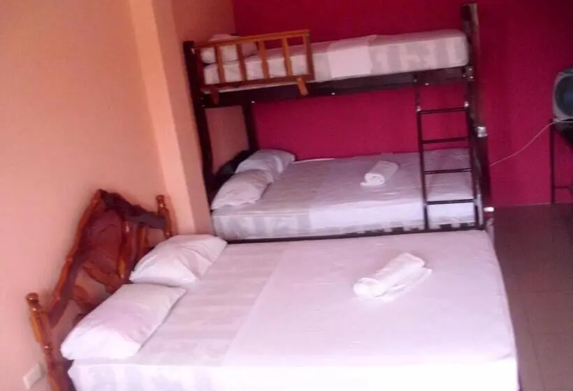 اتاق خانوادگی, Hostal Alcazaba