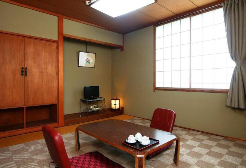 חדר סטנדרט לארבעה, Mumon