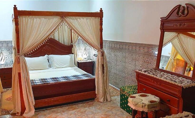 جناح, Riad Dar Al Fassia