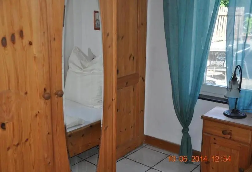 Standard Yhden Hengen Huone, Gasthof Zur Post