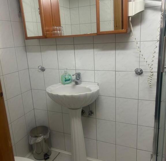 Quarto Estandar, Gasthof Zur Post