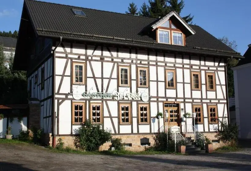 Comfort Kolmen Hengen Huone, Gasthof Zur Post