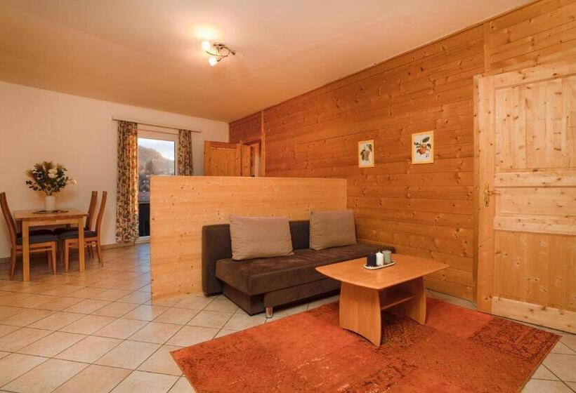 شقة غرفة نوم واحدة مزودة بشُرفة, Hirschenhof Apartments