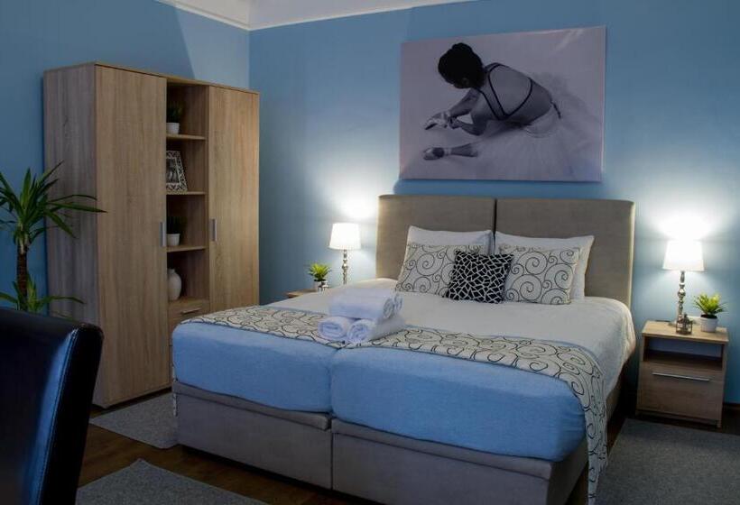 غرفة قياسية, La Pergola & Prestige Panzió