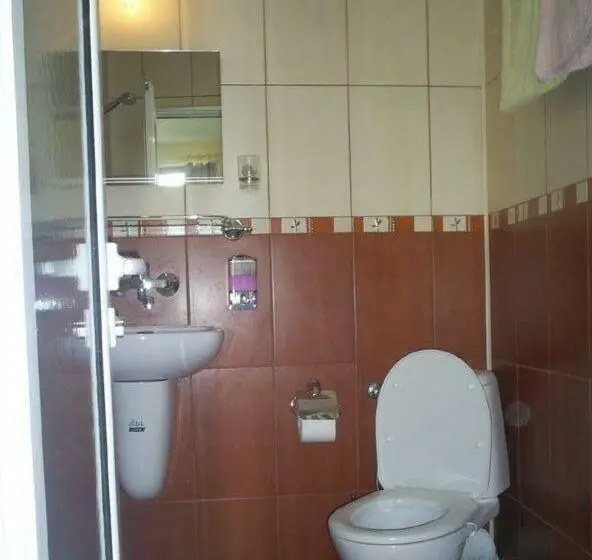 اتاق استاندارد سه تخته با بالکن, Guest House Antoaneta