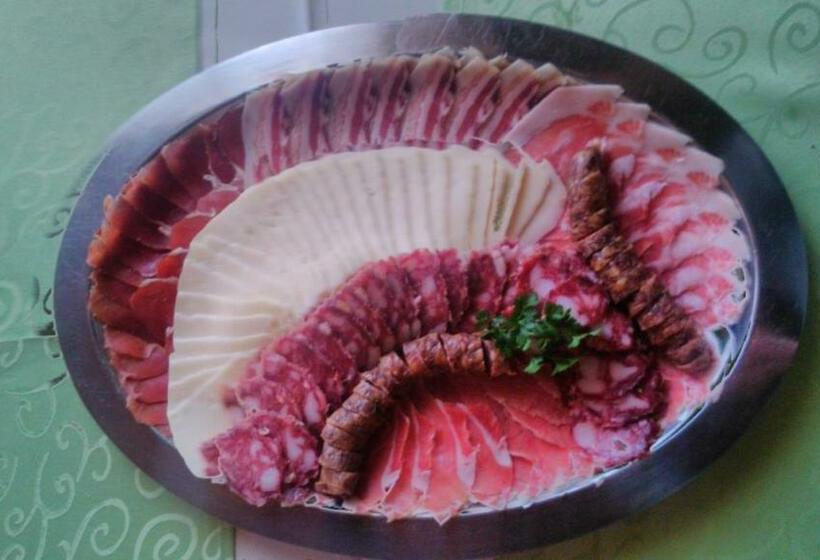 اتاق استاندارد چهار تخته, Guest House Kmečki Hram Fortuna