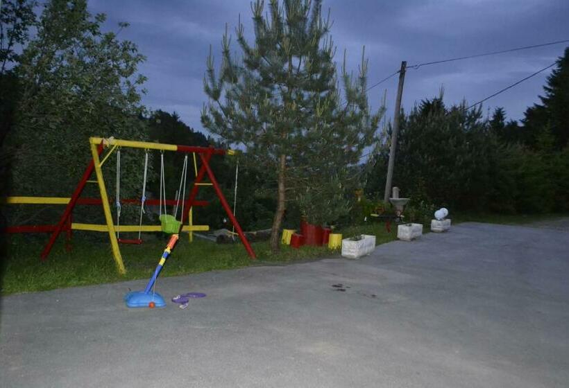 اتاق استاندارد چهار تخته, Guest House Kmečki Hram Fortuna