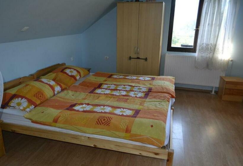 اتاق استاندارد چهار تخته, Guest House Kmečki Hram Fortuna