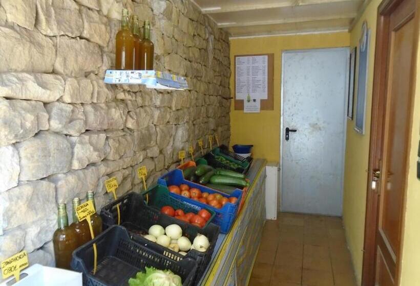 חדר סטנדרט לשלושה, Turismo Rural El Gobernador