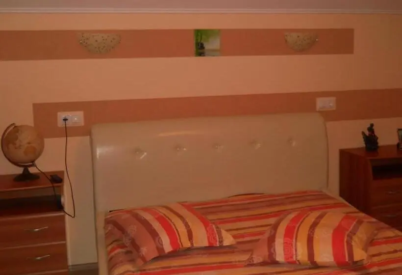 Standard Yhden Hengen Huone, Pensiunea Cora