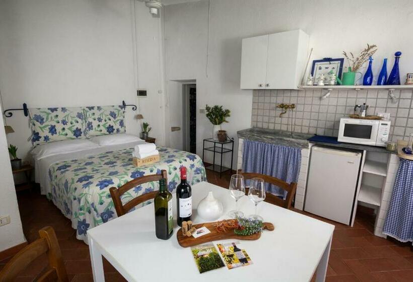 带花园景观的标准工作室, Agriturismo Colle Vento