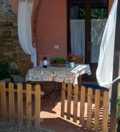 带花园景观的标准工作室, Agriturismo Colle Vento