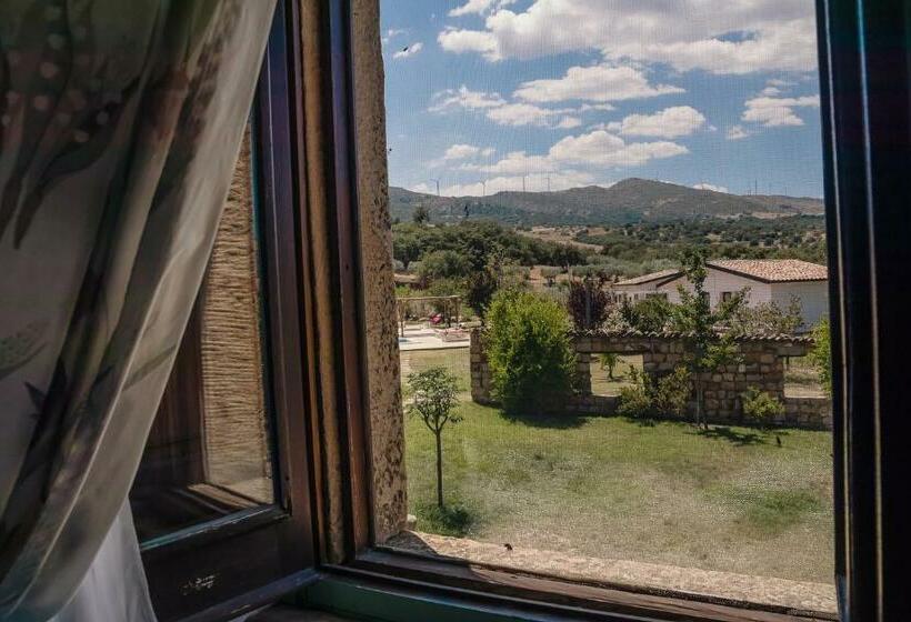 ガーデンビュースタンダードルーム, Le Querce Di Cota