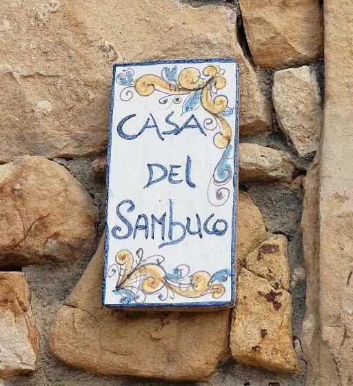 庭の見える1ベッドルームアパートメント, Le Querce Di Cota