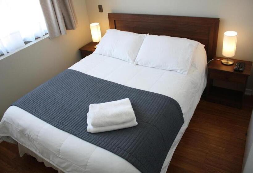 شقة غرفة واحدة, Hostal Buró