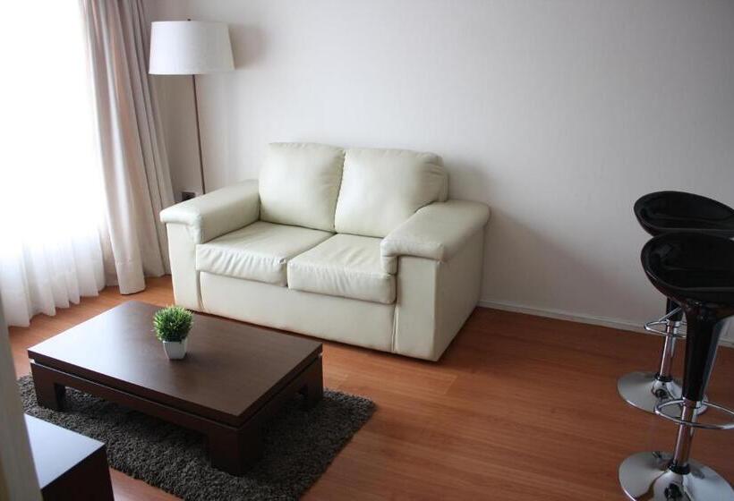 شقة غرفة واحدة, Hostal Buró