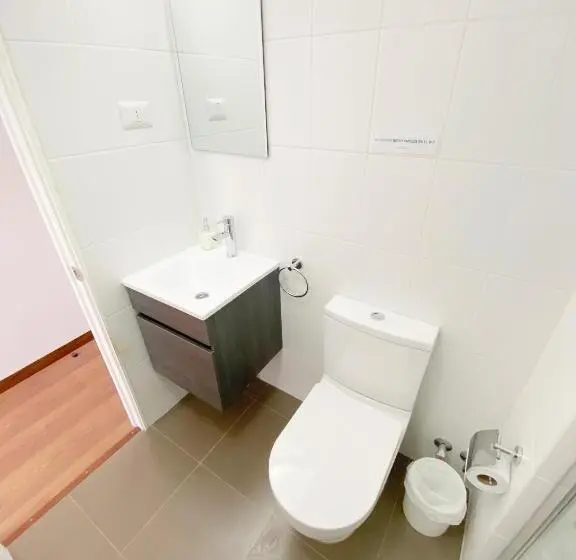 اتاق سوپریور, Hostal Buró