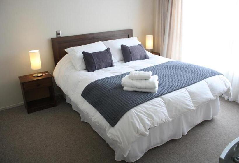 شقة غرفة واحدة, Hostal Buró