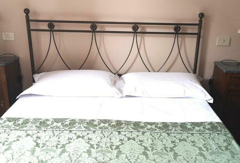 Номер Стандарт, Piazza Degli Angeli