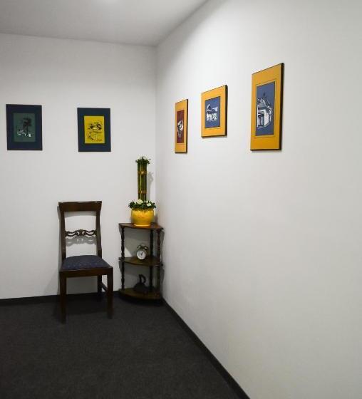 جناح سوبيريور, Casa Transilvania