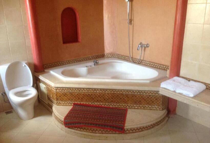 اتاق لوکس, Riad Noumidya