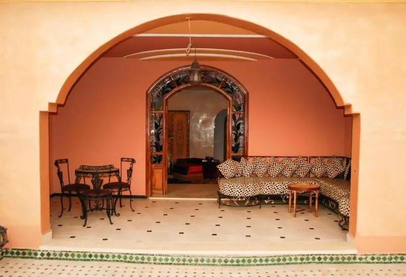 اتاق لوکس, Riad Noumidya
