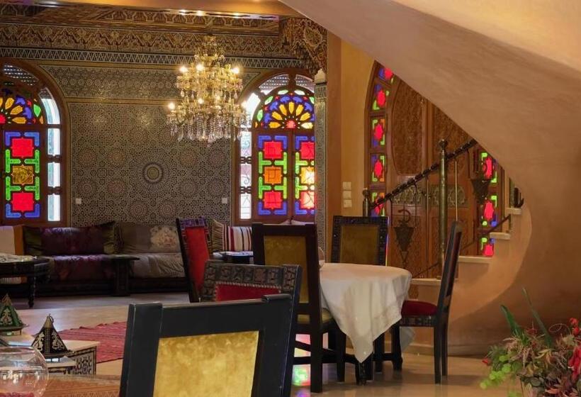 اتاق لوکس, Riad Noumidya