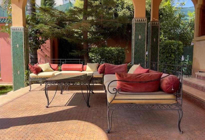 اتاق لوکس, Riad Noumidya