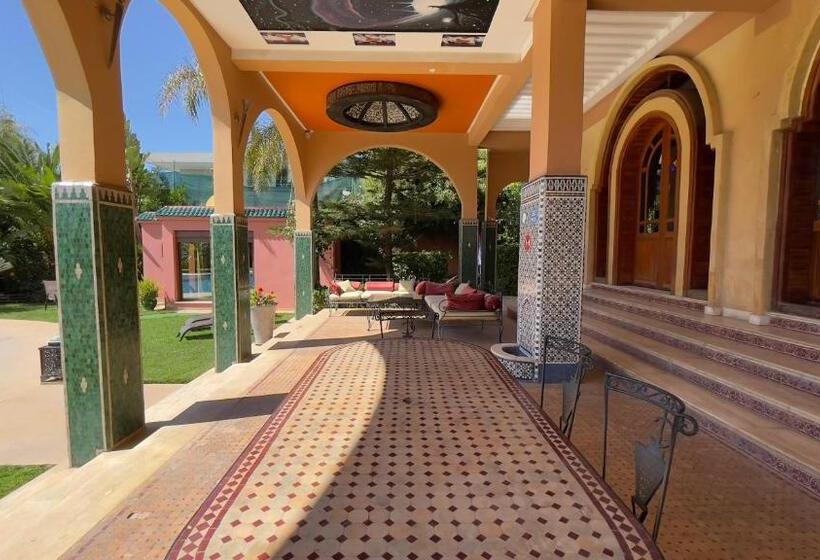 اتاق لوکس, Riad Noumidya