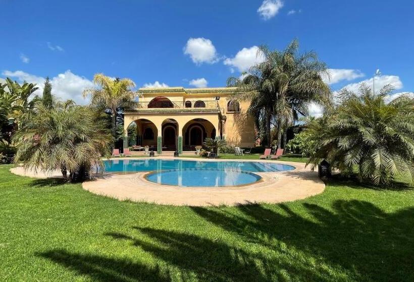 اتاق لوکس, Riad Noumidya