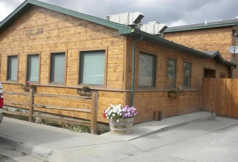 2ベッドルームアパートメント, Cowboy's Lodge