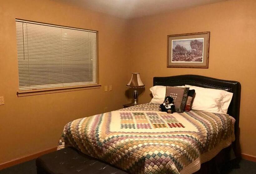 شقة غرفتين, Cowboy's Lodge