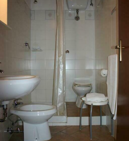 شقة غرفة واحدة, Il Poggiolo