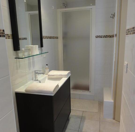 带花园景观的标准三人间, Le Clos Des Bérengeries