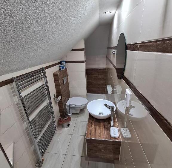 스탠다드 스튜디오 (전망), Villa ďurčík