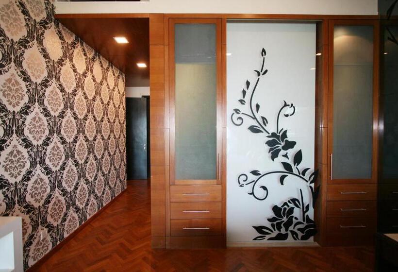 דירת שני חדרים, Profolio @ Straits Quay