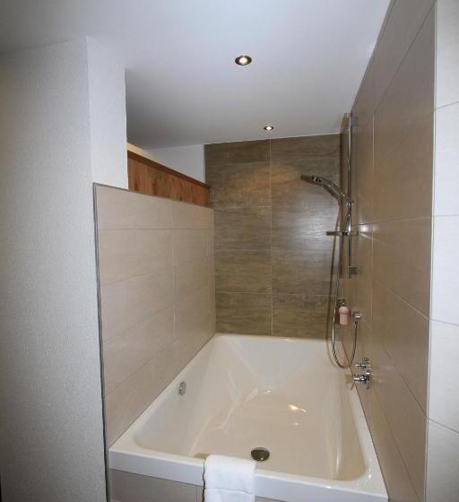 テラスつきの２ベッドルームアパートメント, Relax Apartments