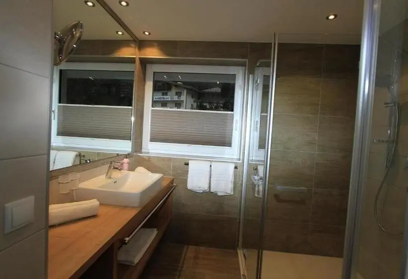 ３ベッドルームアパートメント, Relax Apartments