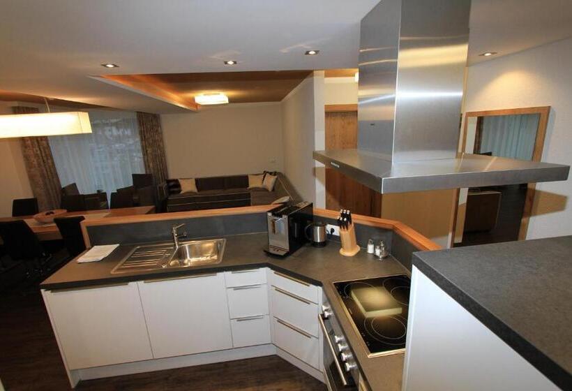 ３ベッドルームアパートメント, Relax Apartments